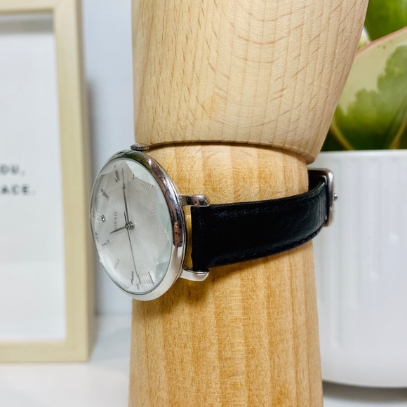 Fossil Silver Dial Black Leather Ladies Watch - Picture 2 of 5